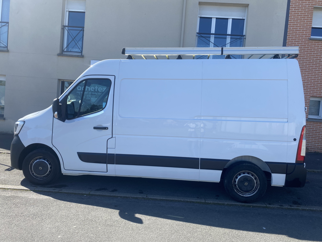 Renault Master — 3