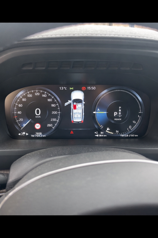 Volvo XC90 — 13