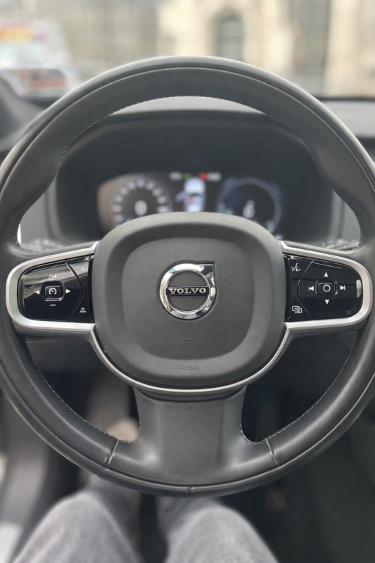 Volvo XC90 — 14
