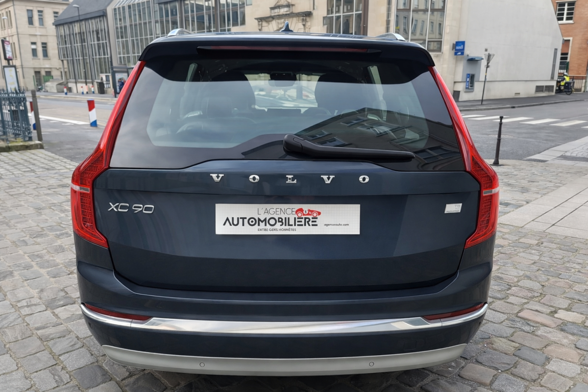 Volvo XC90 — 6