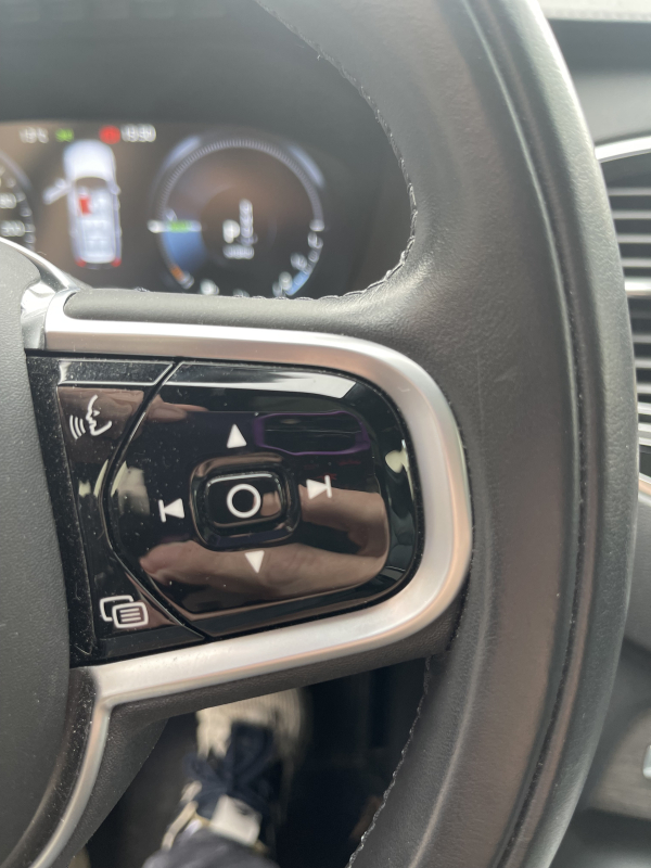 Volvo XC90 — 23
