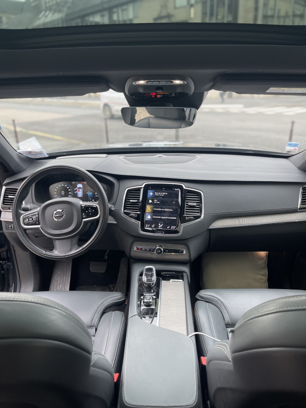 Volvo XC90 — 12