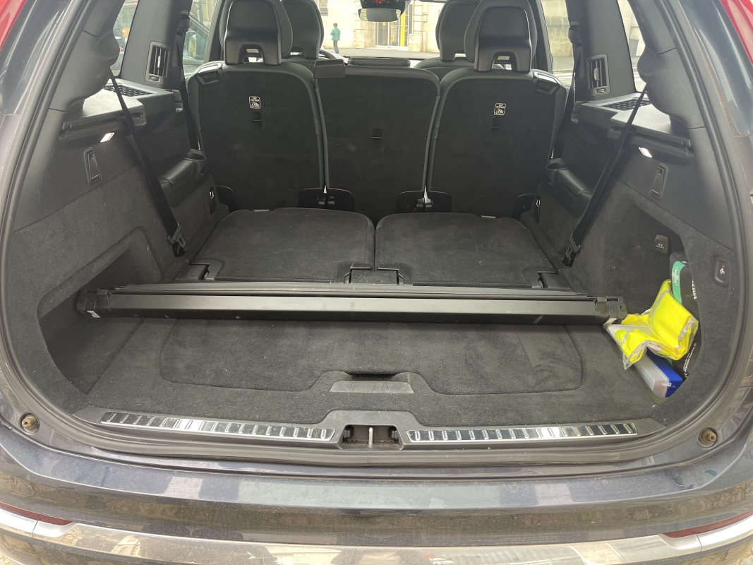 Volvo XC90 — 9