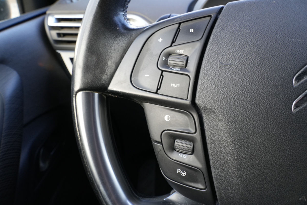 Citroen Grand C4 Picasso — 26
