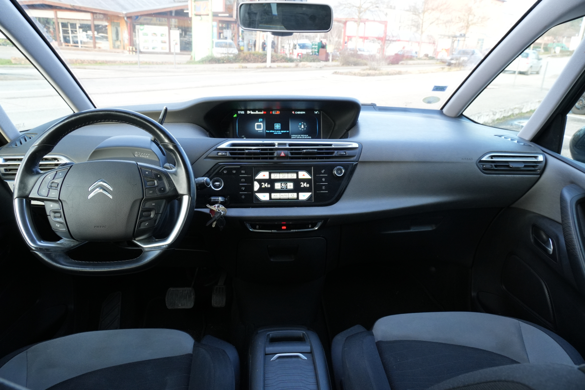 Citroen Grand C4 Picasso — 10