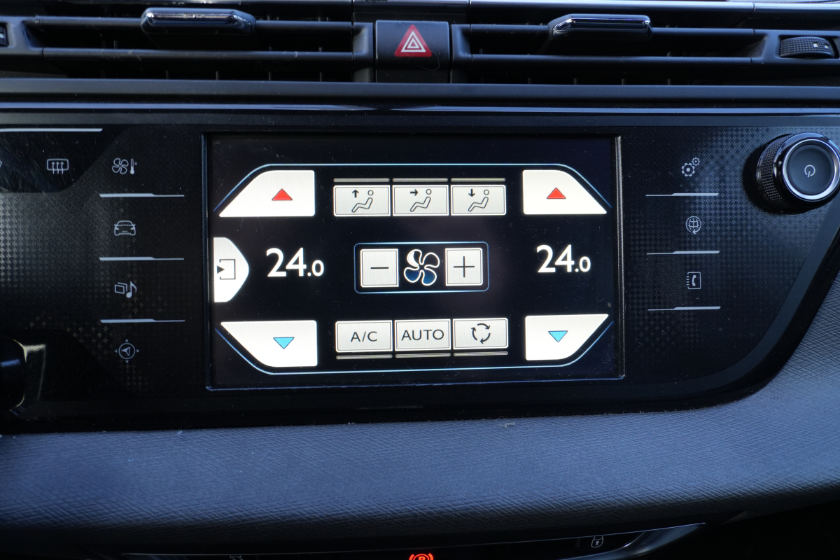Citroen Grand C4 Picasso — 31