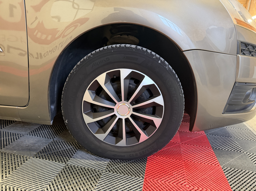 Citroen C4 Picasso — 17
