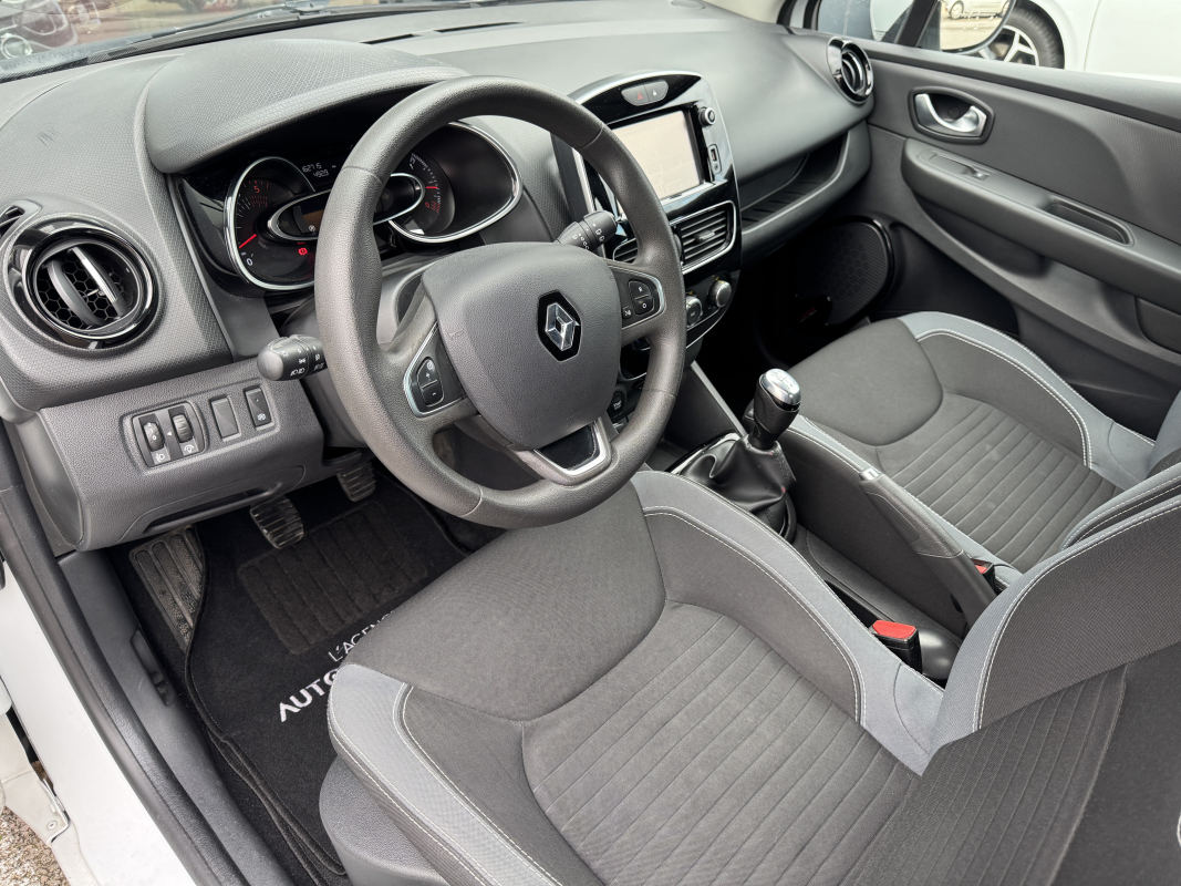 Renault Clio — 7