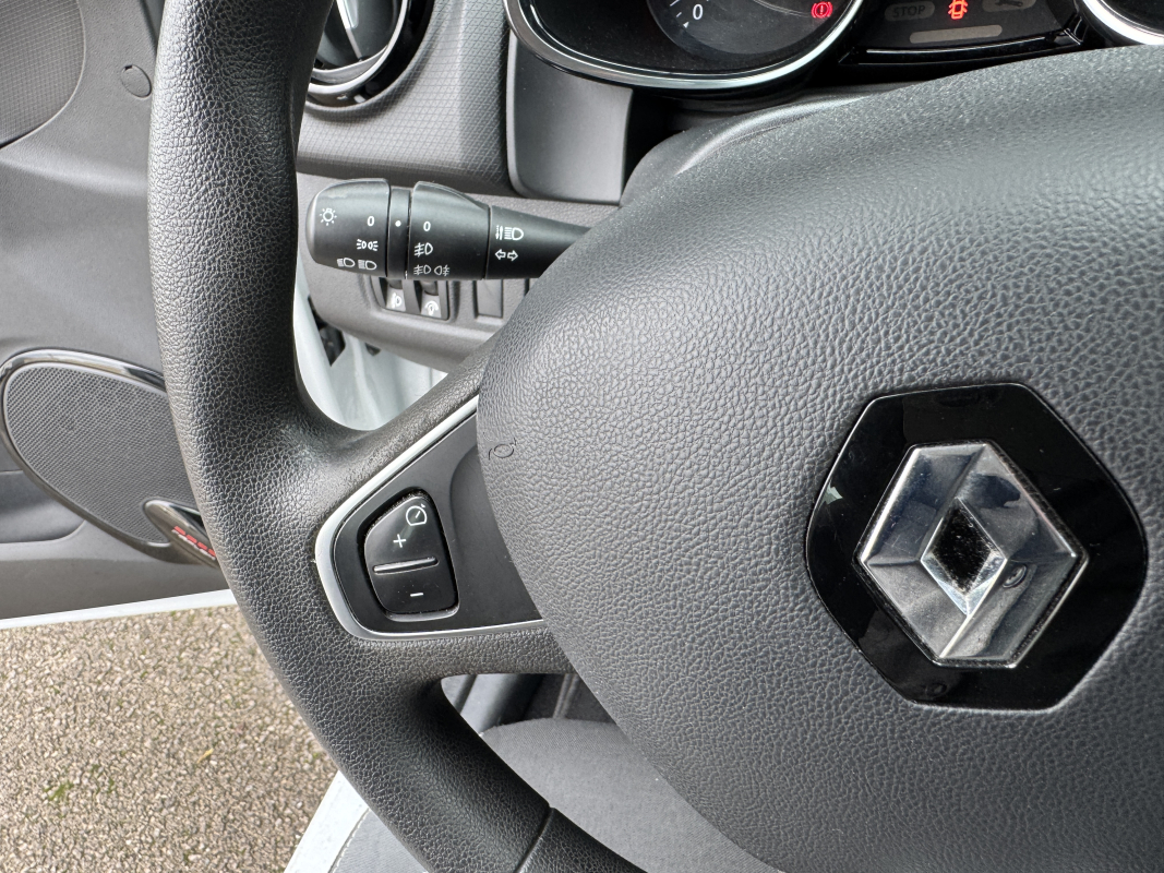 Renault Clio — 10