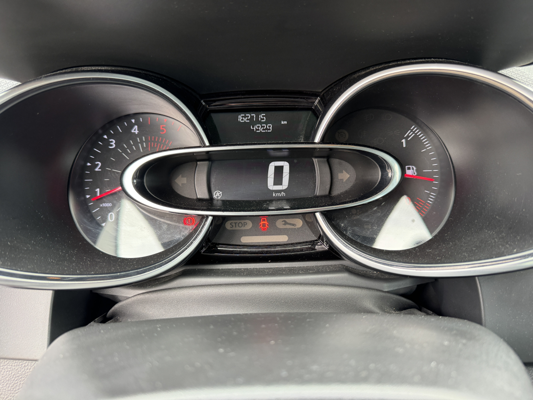 Renault Clio — 11
