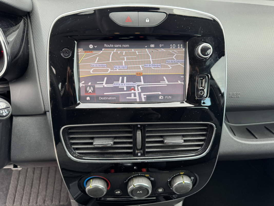 Renault Clio — 14