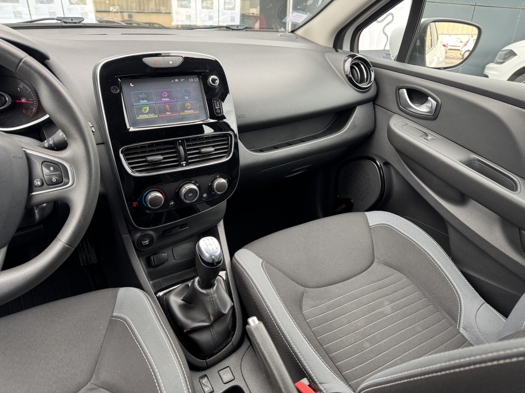 Renault Clio — 19