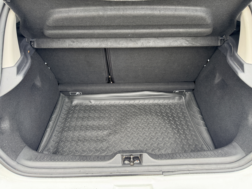 Renault Clio — 23