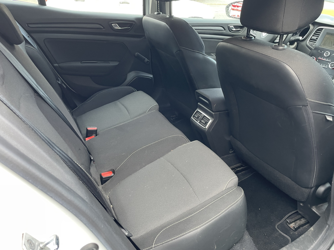 Renault Megane — 10