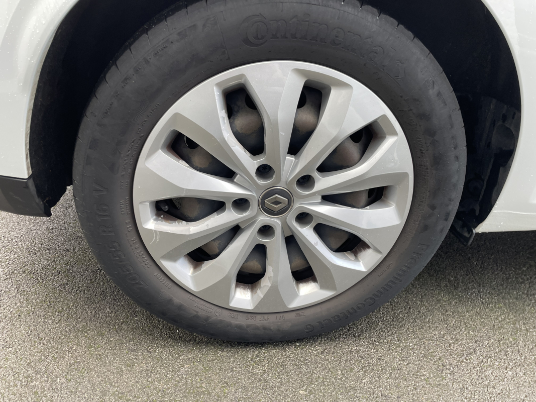 Renault Megane — 26