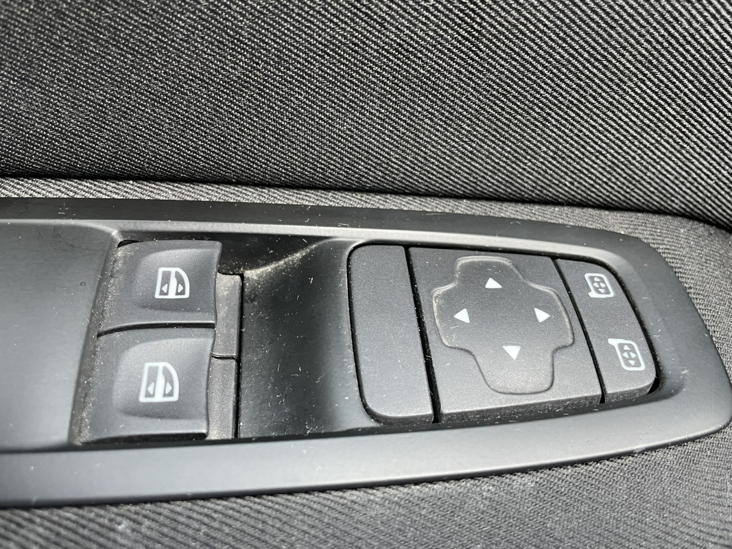 Renault Megane — 19