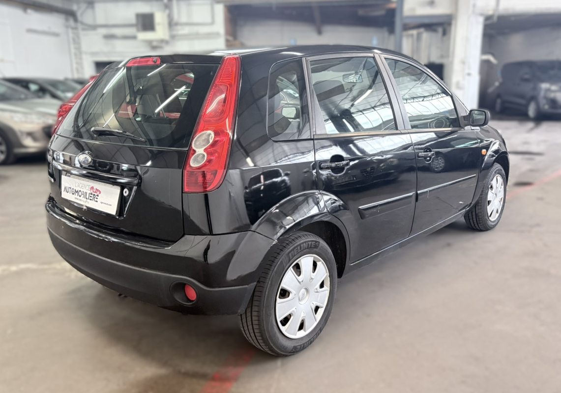 Ford Fiesta — 4