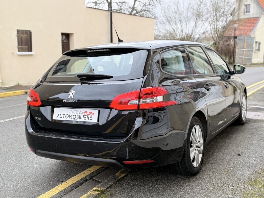 Peugeot 308 SW — 4