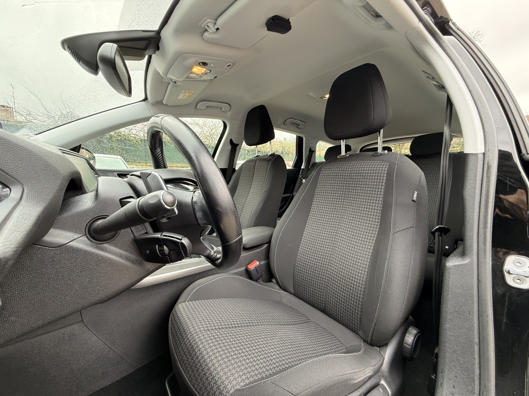 Peugeot 308 SW — 10