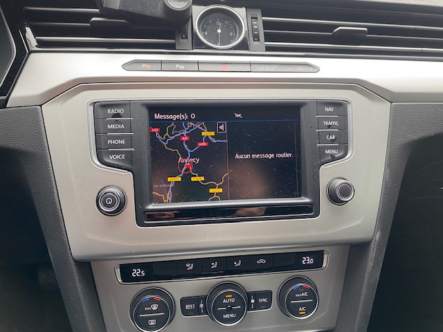 Volkswagen Passat — 14