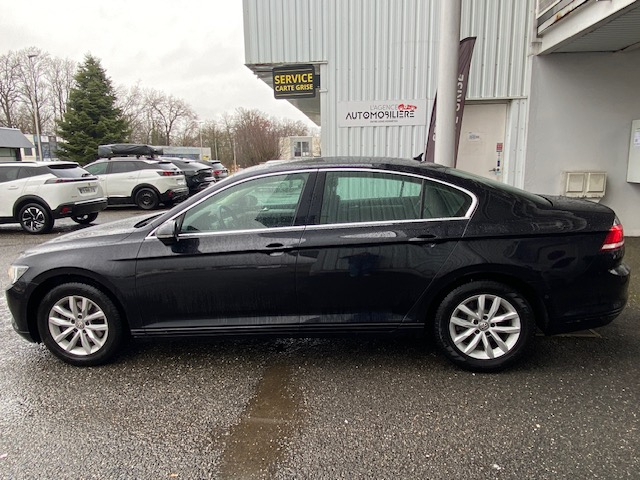 Volkswagen Passat — 4