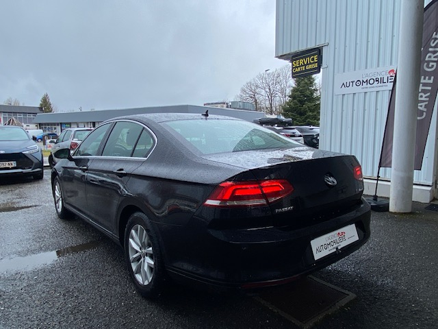 Volkswagen Passat — 5