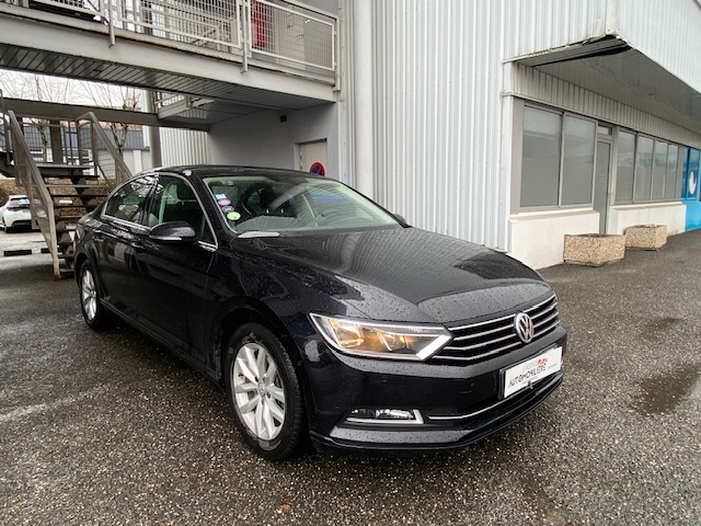 Volkswagen Passat — 9