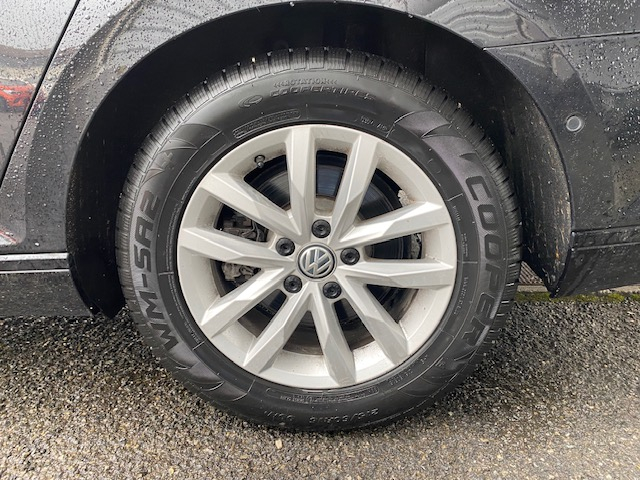 Volkswagen Passat — 28