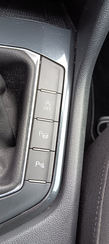 Volkswagen Tiguan — 20