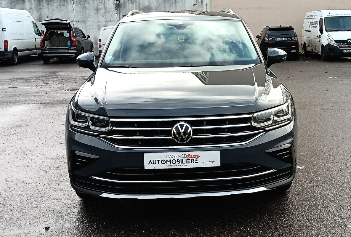 Volkswagen Tiguan — 2