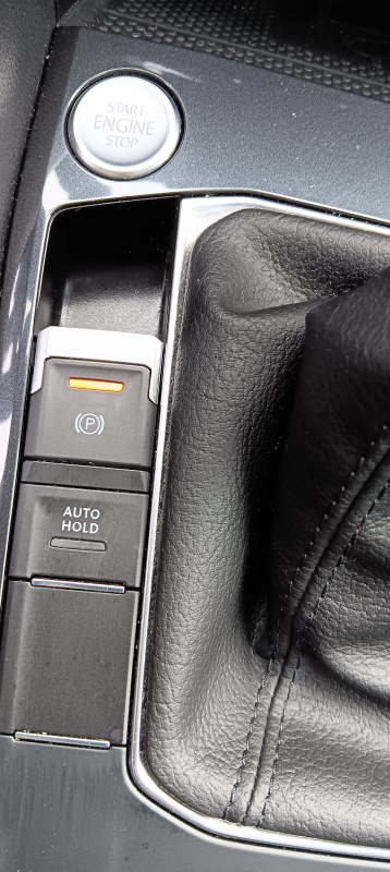Volkswagen Tiguan — 18
