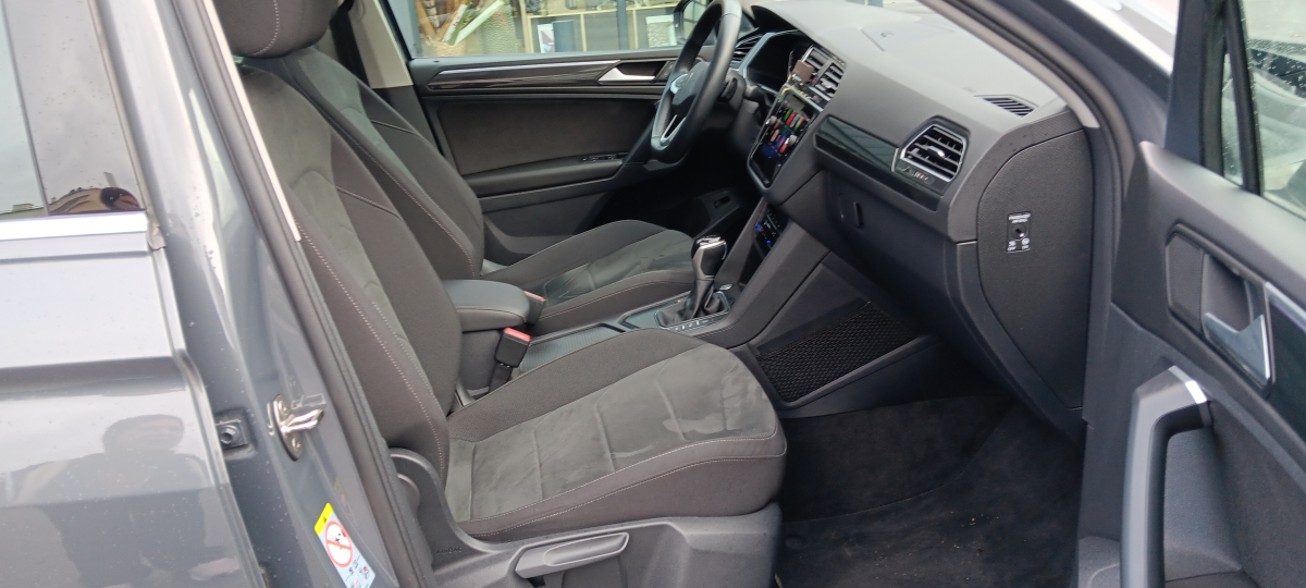 Volkswagen Tiguan — 11