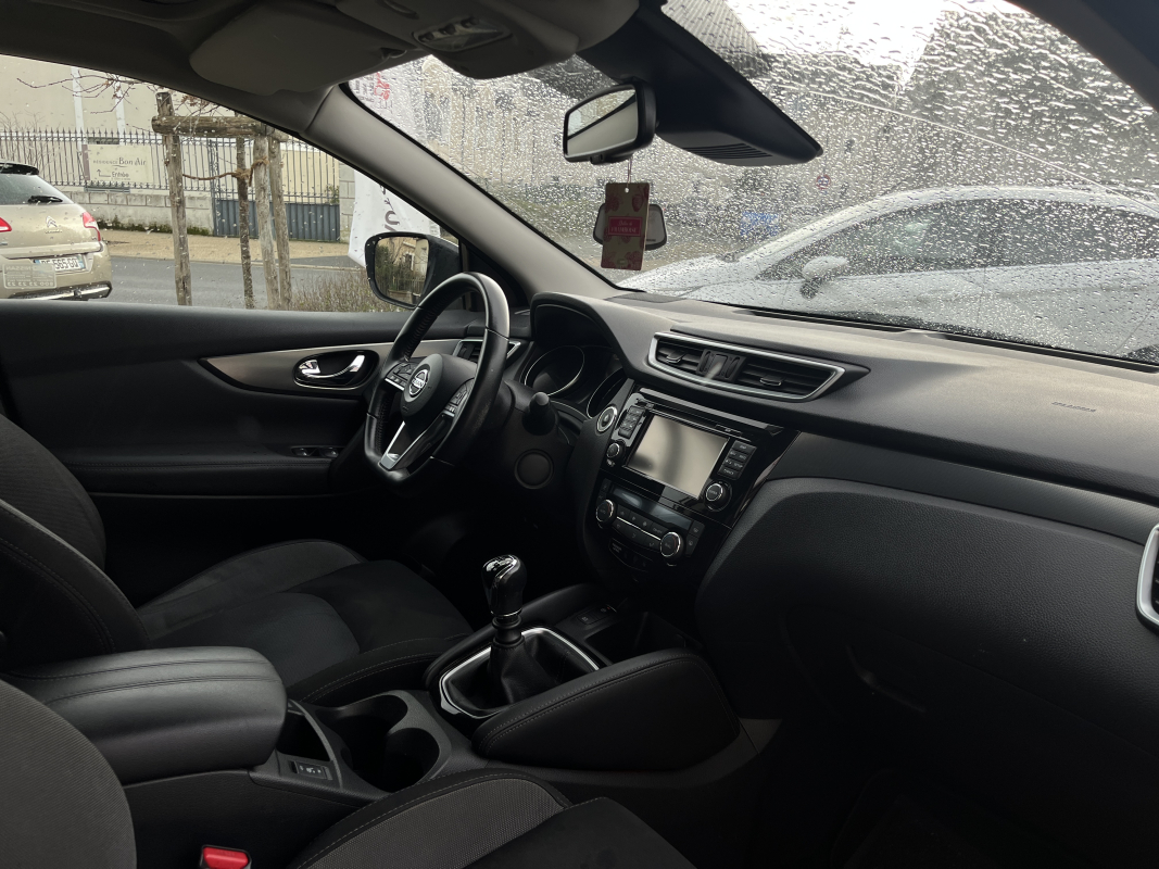 Nissan Qashqai — 11