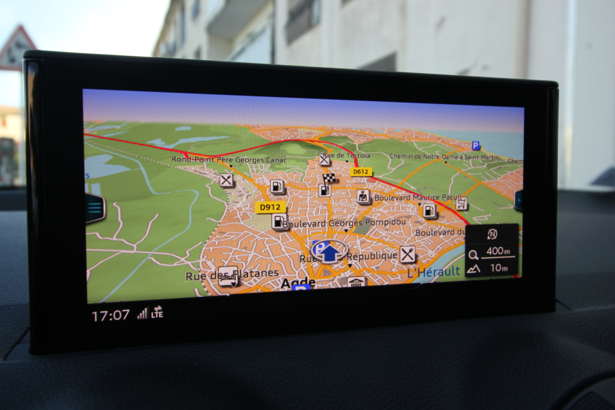 Audi SQ2 — 14