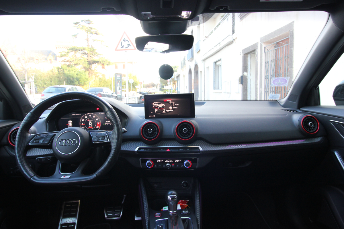 Audi SQ2 — 21