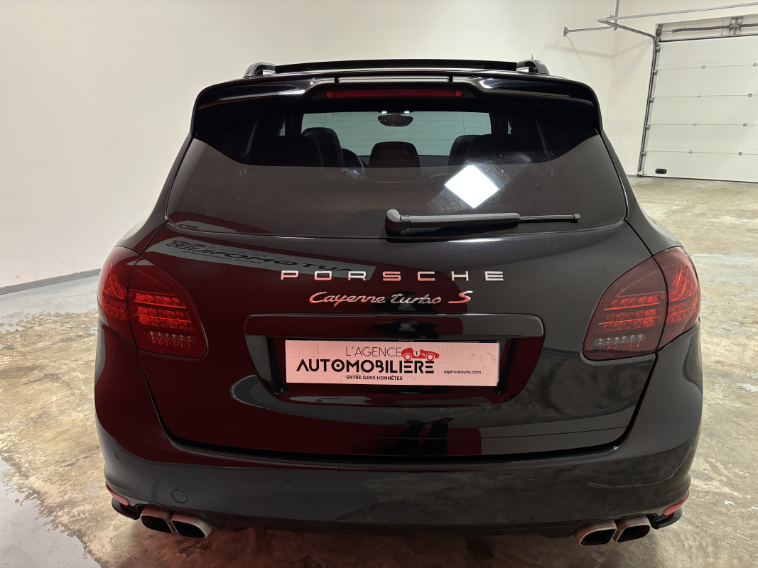 Porsche Cayenne — 6