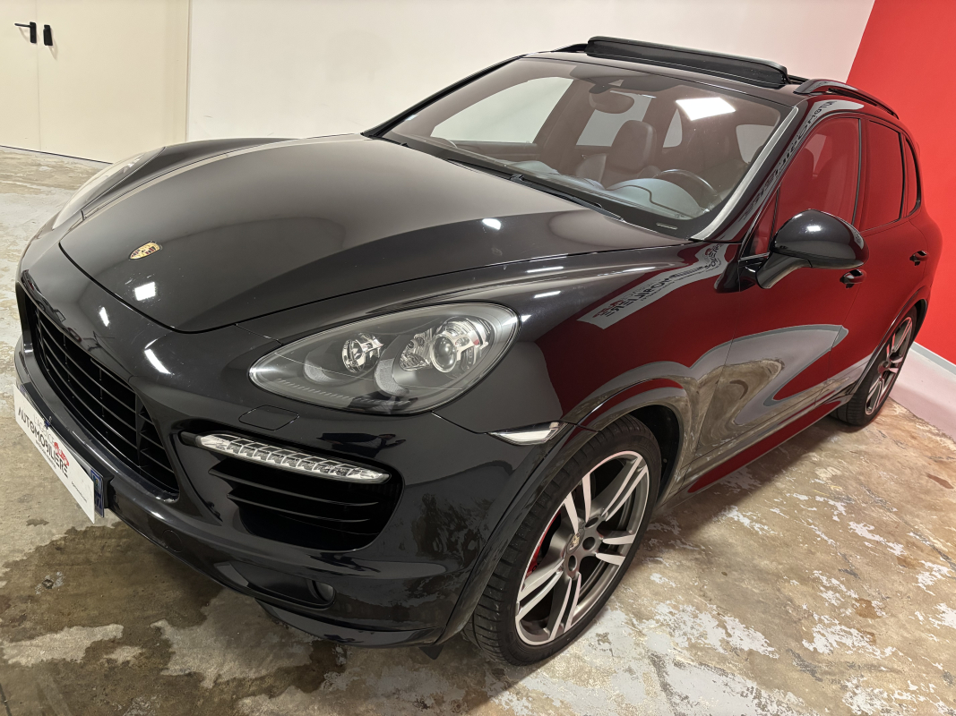 Porsche Cayenne — 3