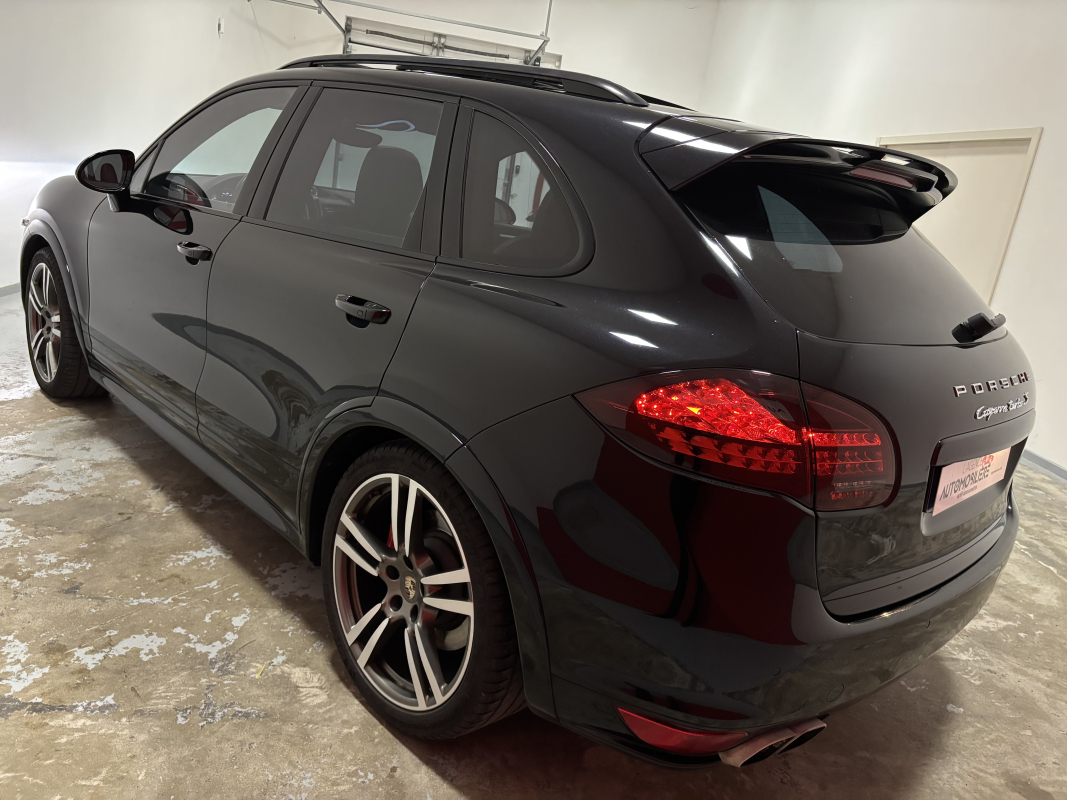 Porsche Cayenne — 5