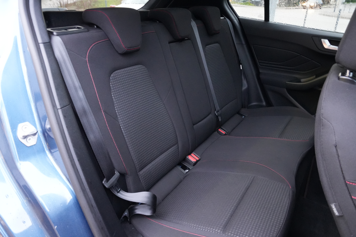 Ford Focus — 17