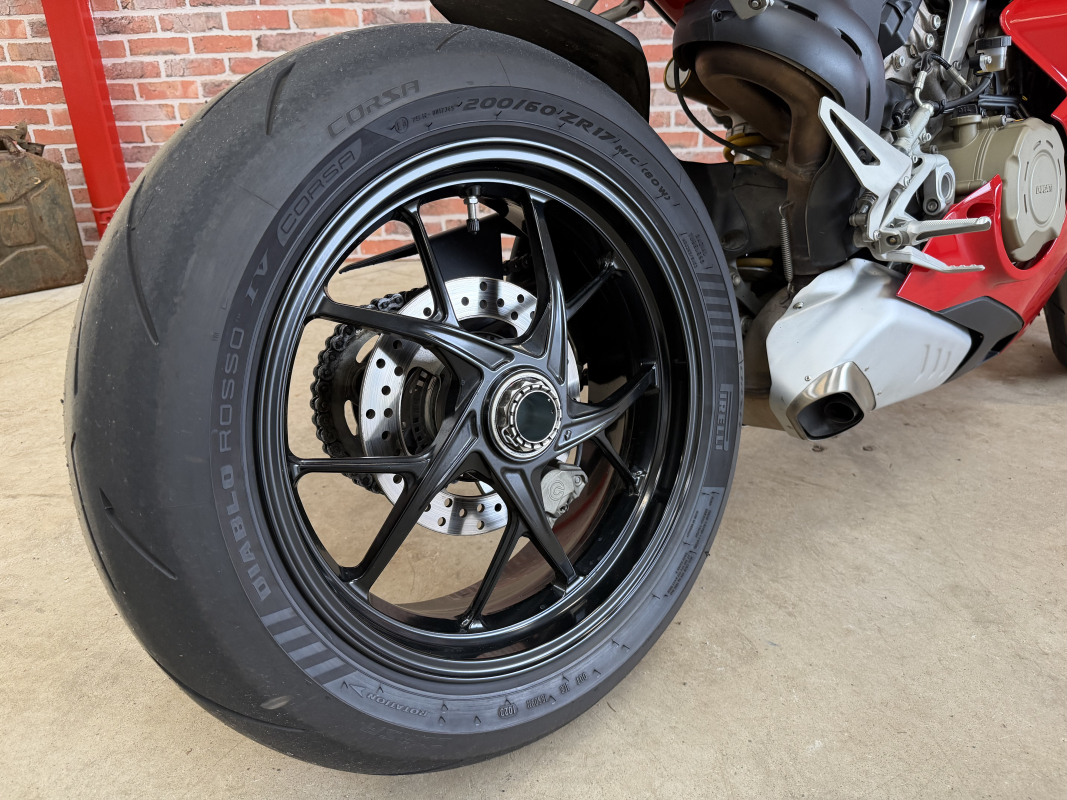 Ducati Panigale — 13