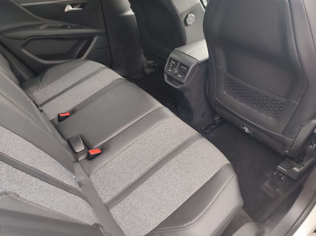 Peugeot 3008 — 16