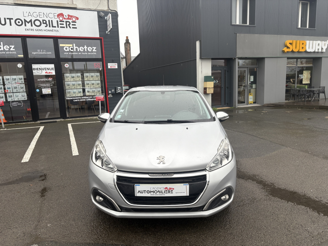 Peugeot 208 — 2