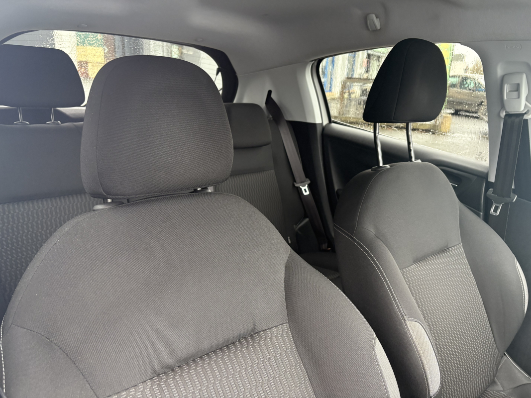Peugeot 208 — 14
