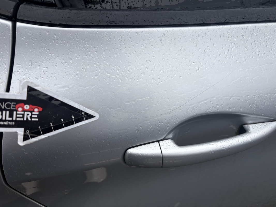 Peugeot 208 — 32