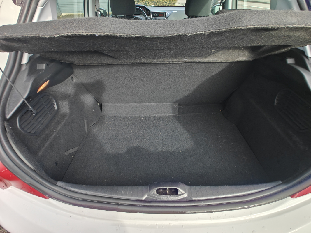 Peugeot 208 — 28