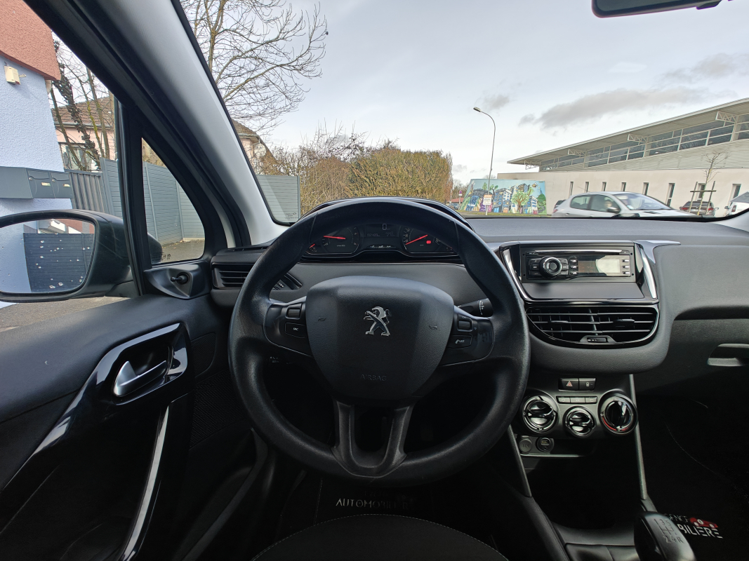 Peugeot 208 — 20