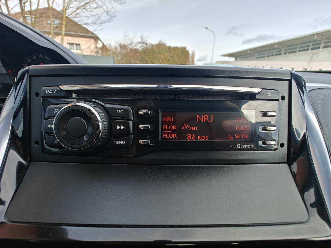 Peugeot 208 — 22