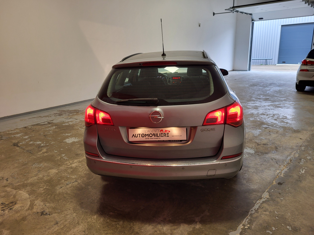 Opel Astra Sports Tourer — 5
