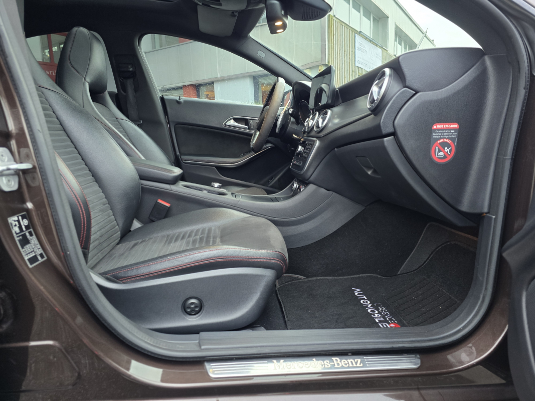 Mercedes Classe CLA — 11