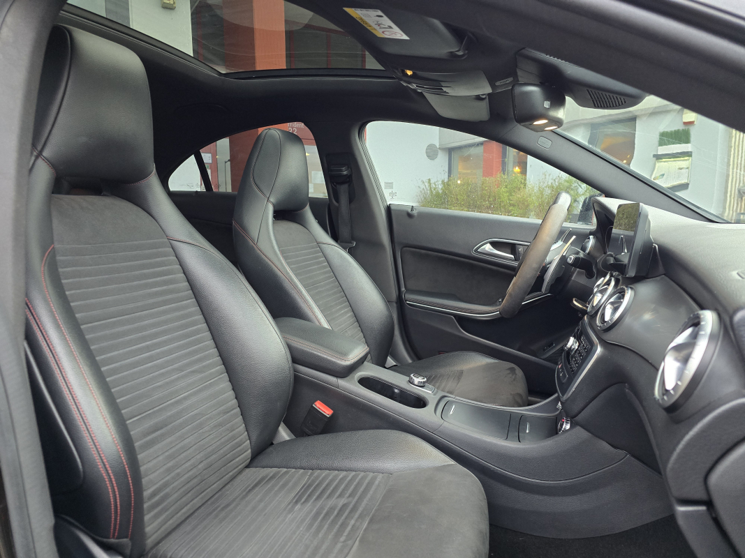 Mercedes Classe CLA — 12